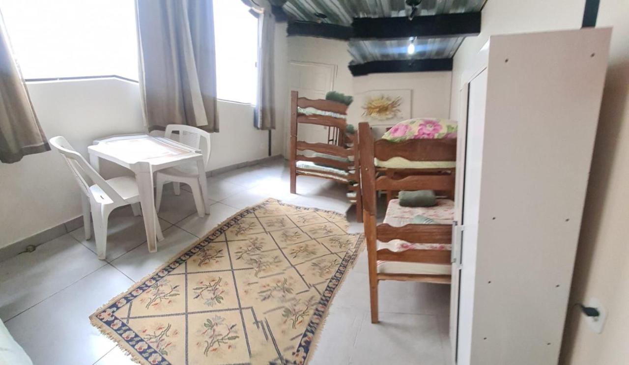 Rio Guesthouse - Um Quarteirao Da Praia De Copacabana Ріо-де-Жанейро Екстер'єр фото